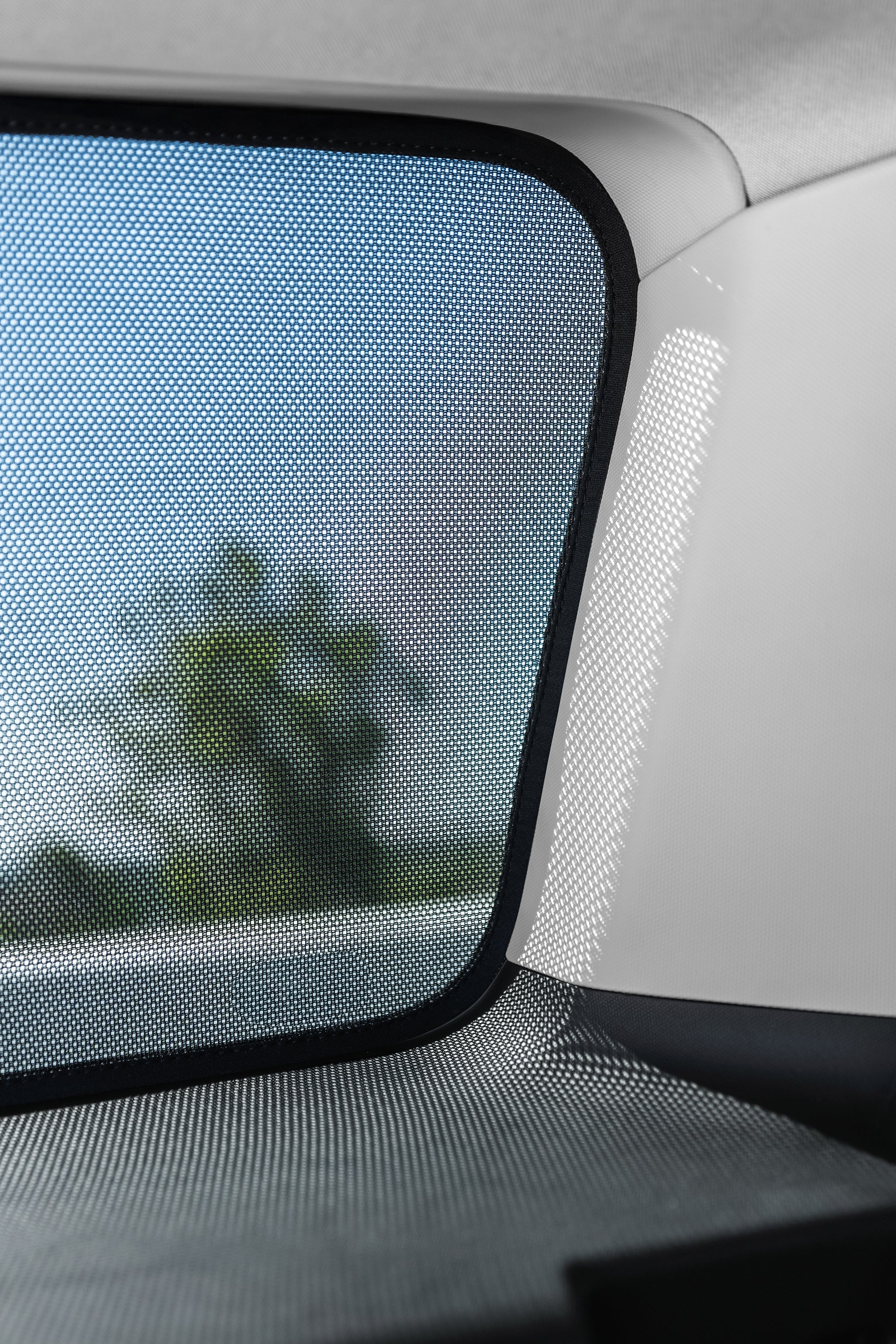 R2 Rear Sunshades