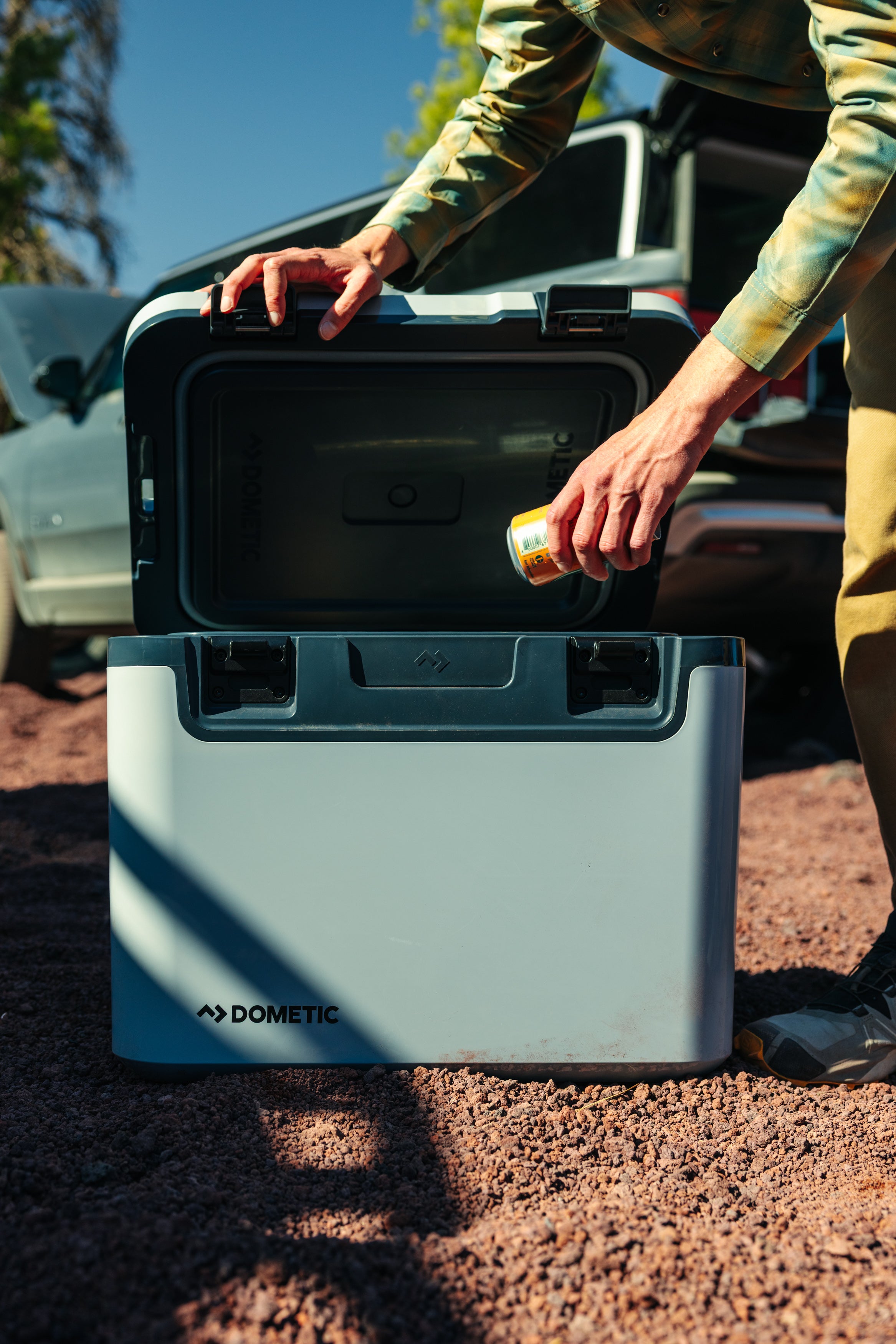 RECON Hardside 69L