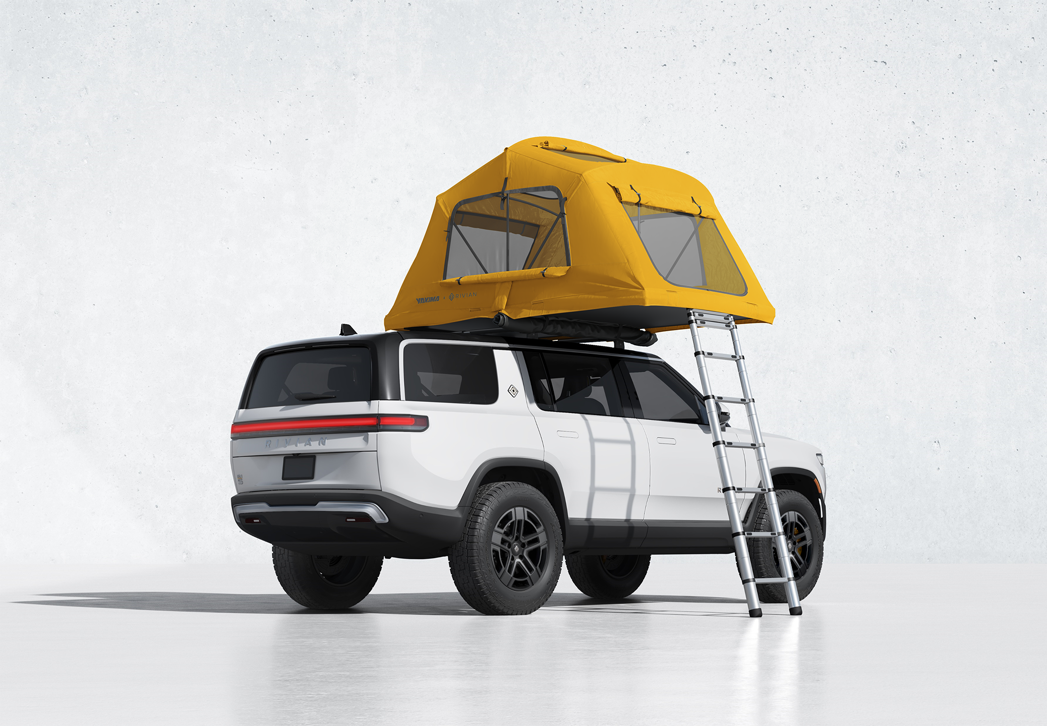 ヘイロフトップリビアン R1S Three-Person Tent